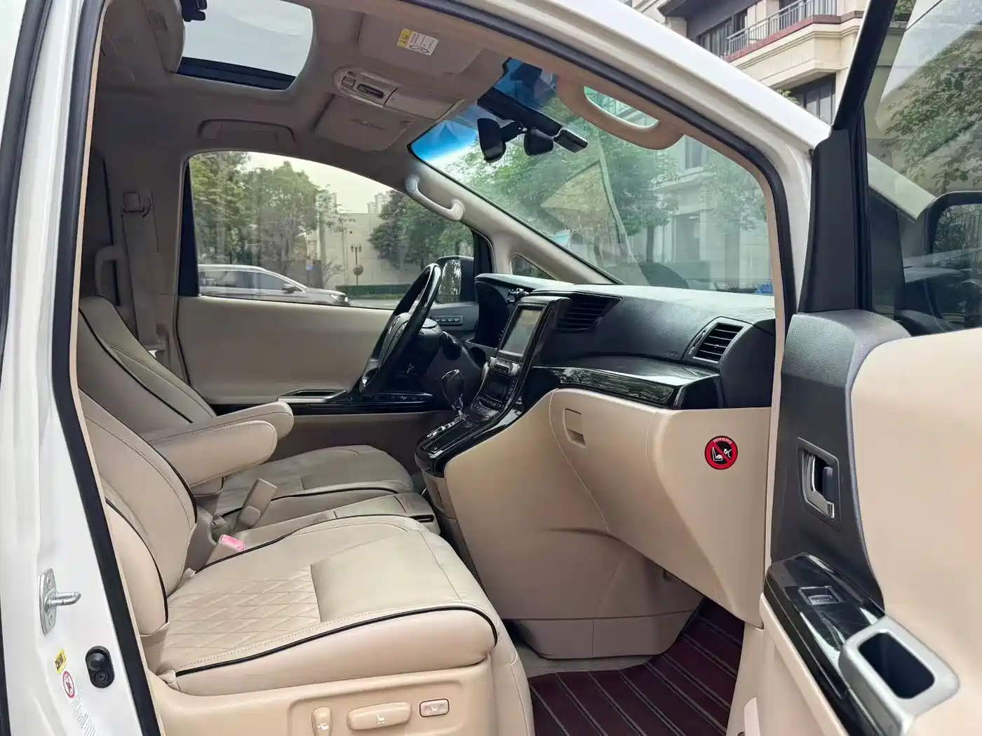 Toyota Alphard 2012 3.5L Premium Edition фото 7