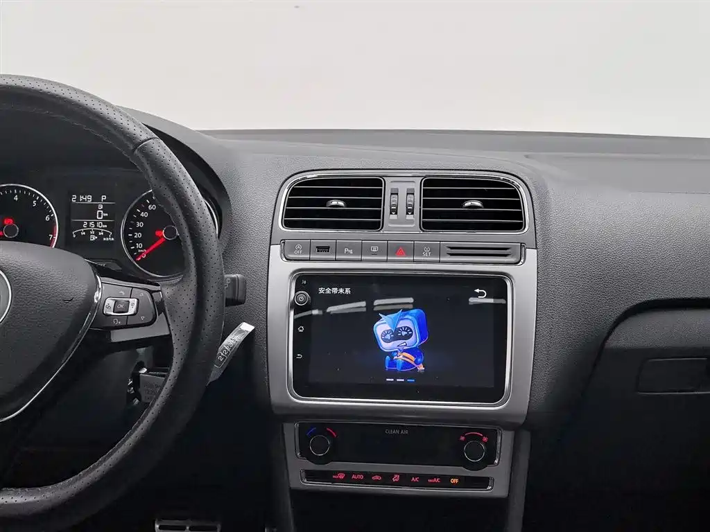 Volkswagen Polo 2018 1.5L Cross Polo Auto фото 12