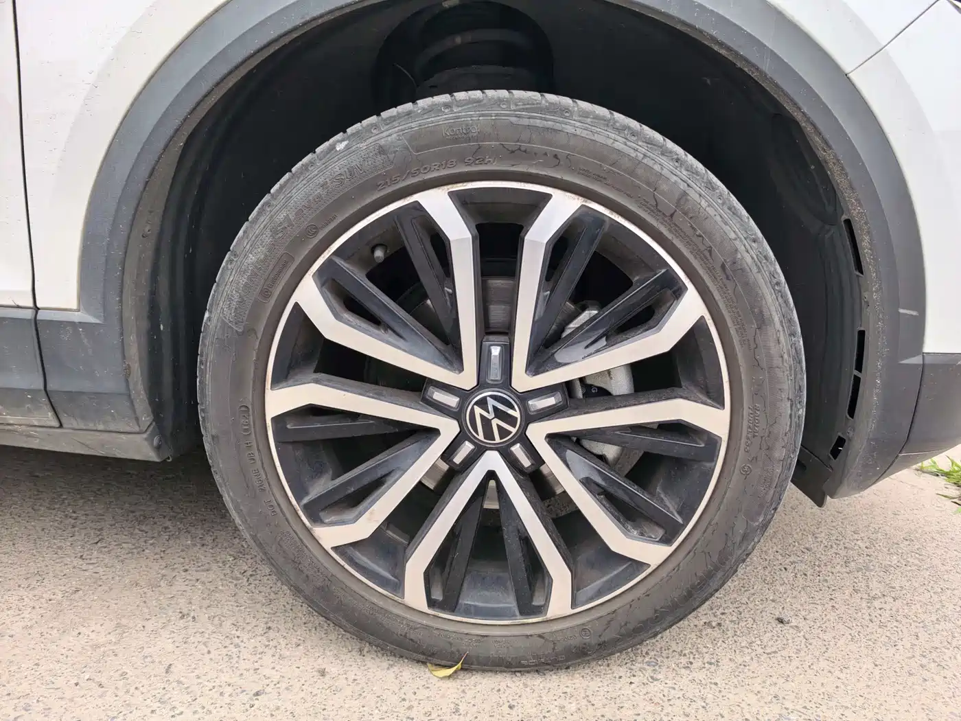 VOLKSWAGEN T ROC EXPLORING SONGS