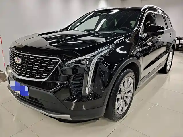 CADILLAC XT4