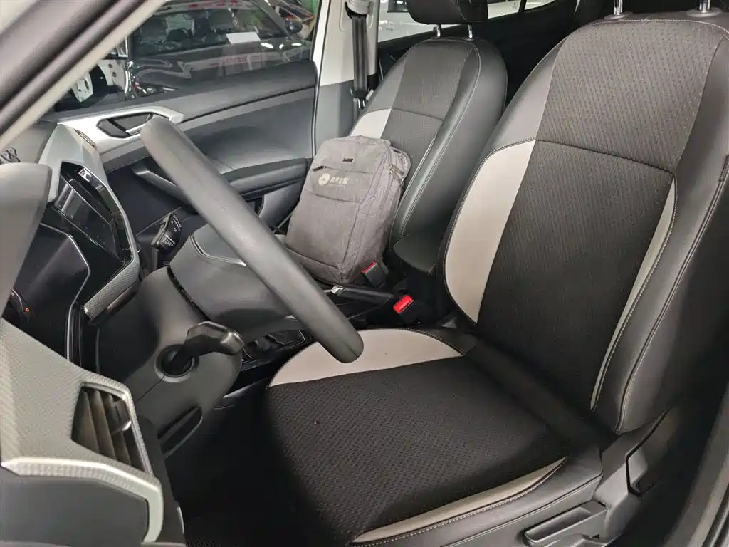 Volkswagen Tanying 2021 200TSI DSG Joy Smart Connect Edition фото 15