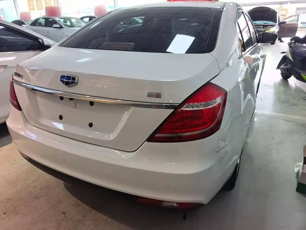 Geely Emgrand 2015 2016 Sedan 1.3T CVT Up Version