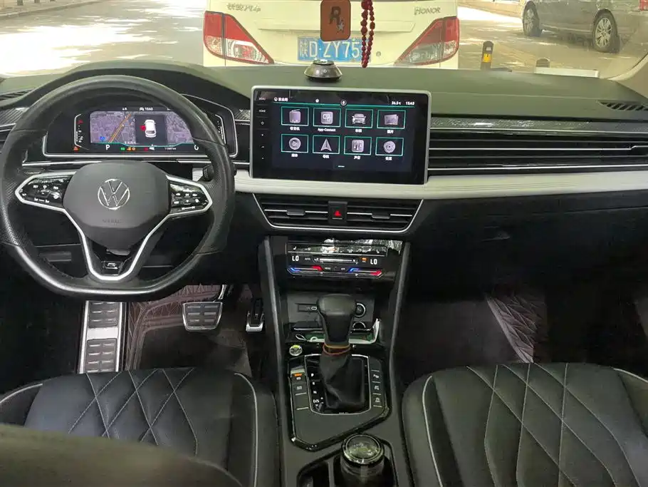 Volkswagen Tiguan L 2022 330TSI Auto 2WD R-Line Premium Edition фото 12