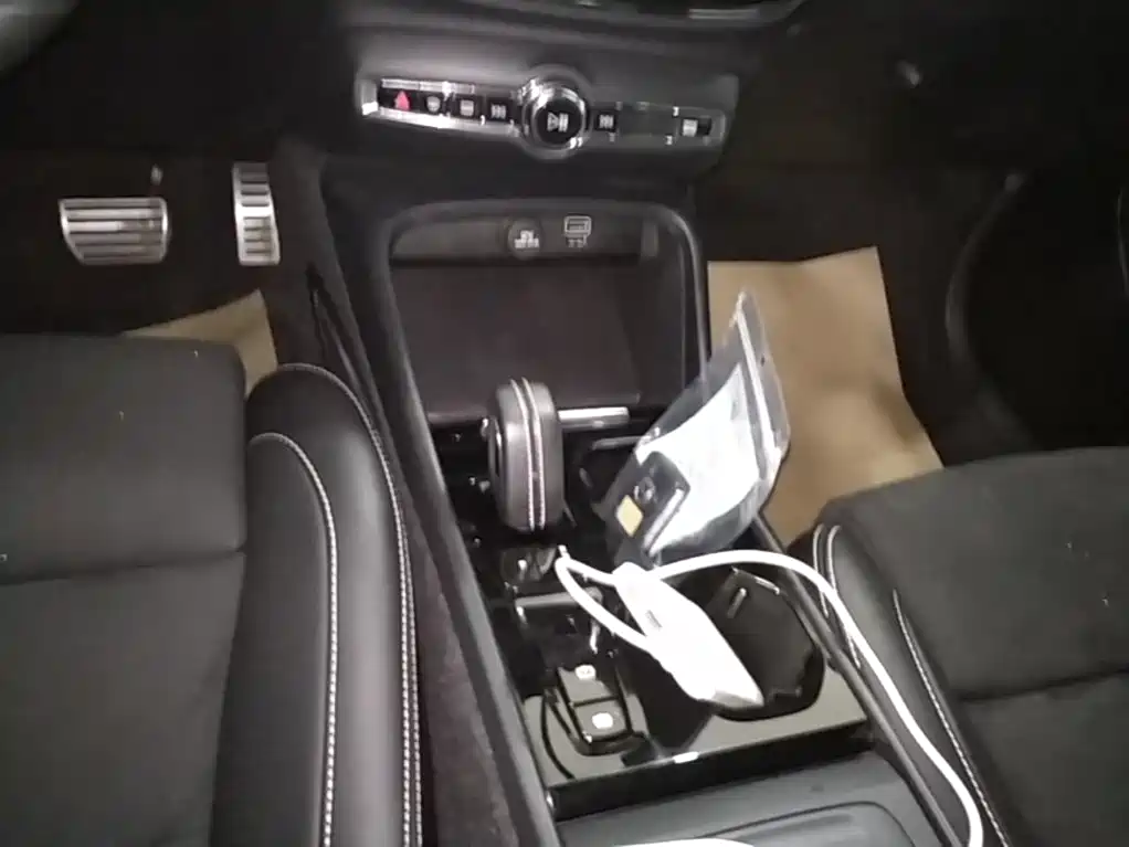 Volvo XC40 2020 2021 T4 AWD Smart Sport Edition