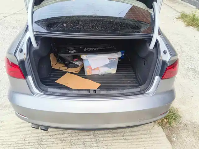 Audi A3 2014 Limousine 35 TFSI Auto Trend — фото 5
