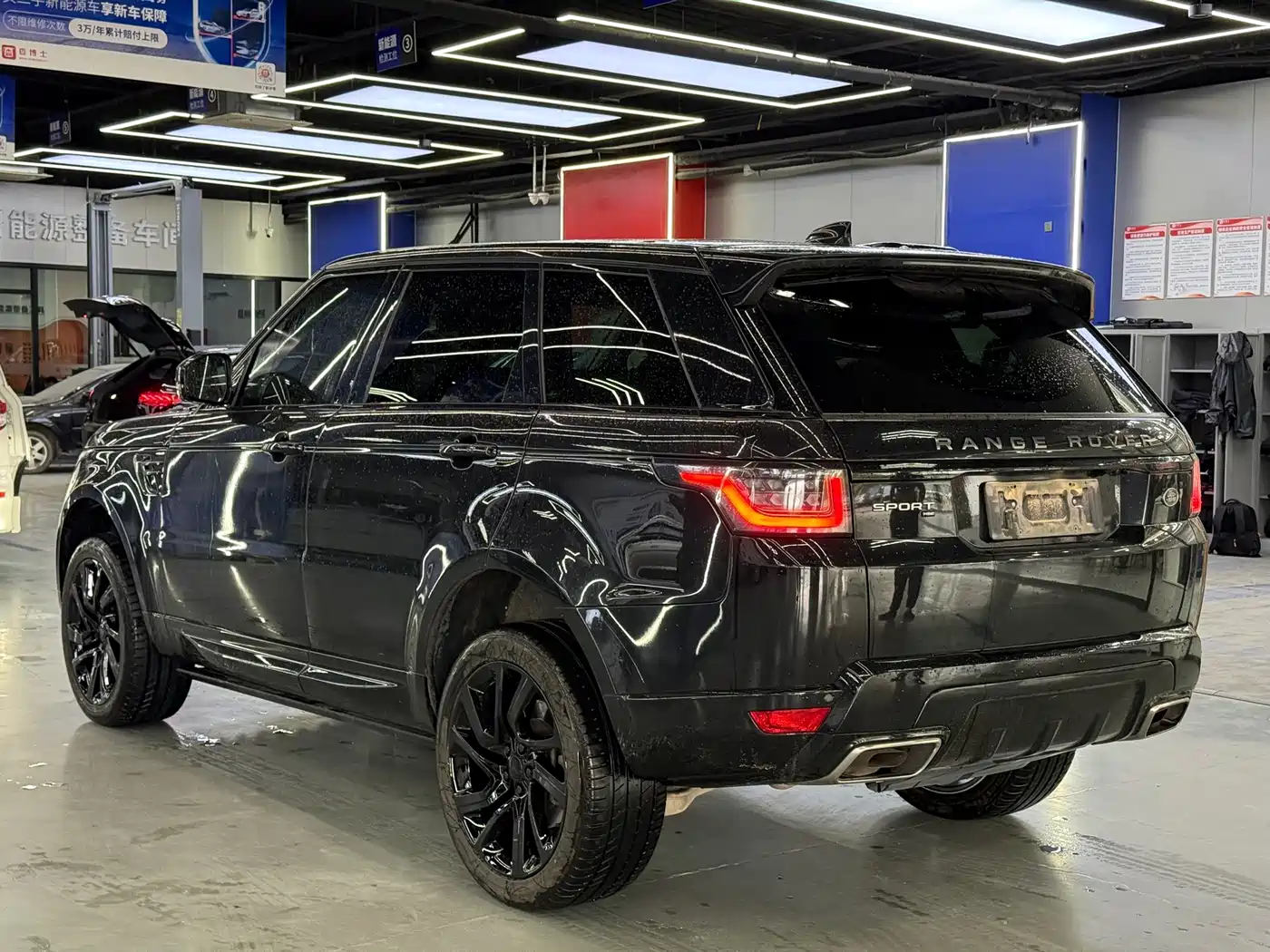 Фото 4 - Land Rover Range Rover Sport