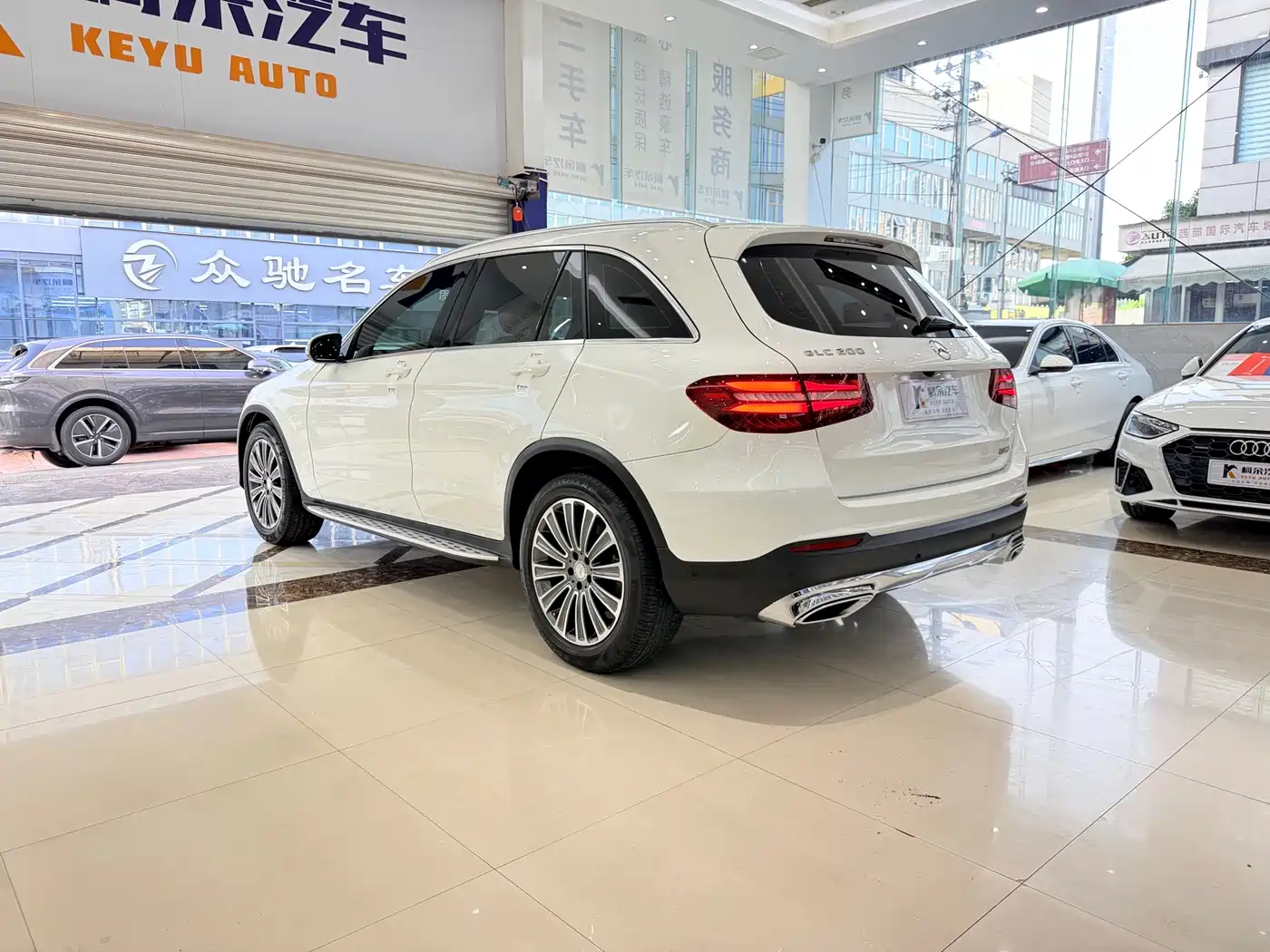 Mercedes-Benz GLC 2016 GLC 200 4MATIC фото 17