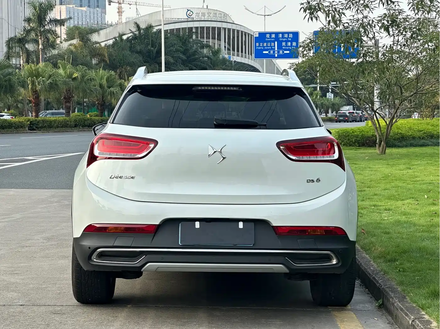 DS 6 2015 2014 1.6T Luxury Edition THP200
