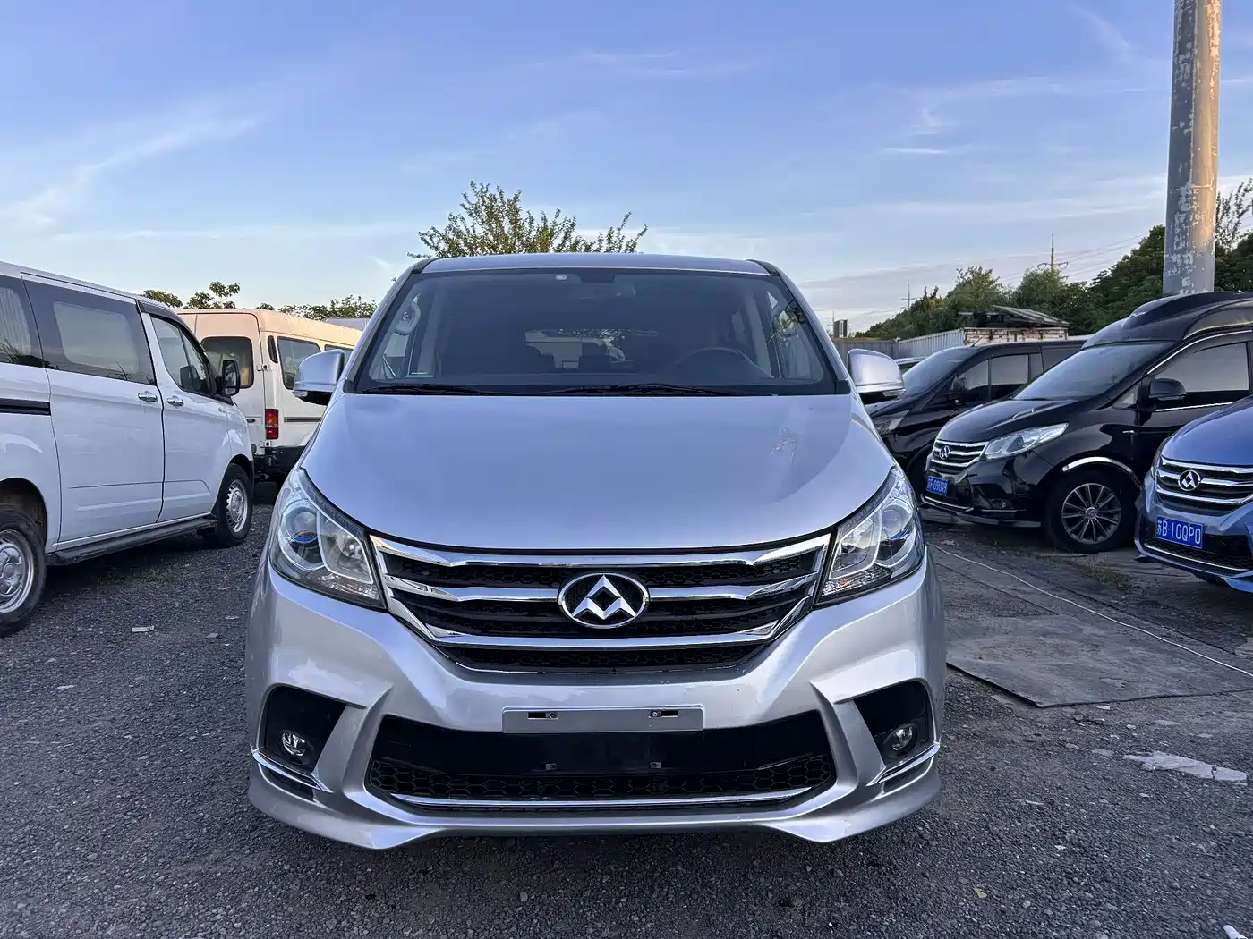 SAIC Maxus Maxus G10 2018 PLUS 2.0T Automatic Elite Edition фото 2