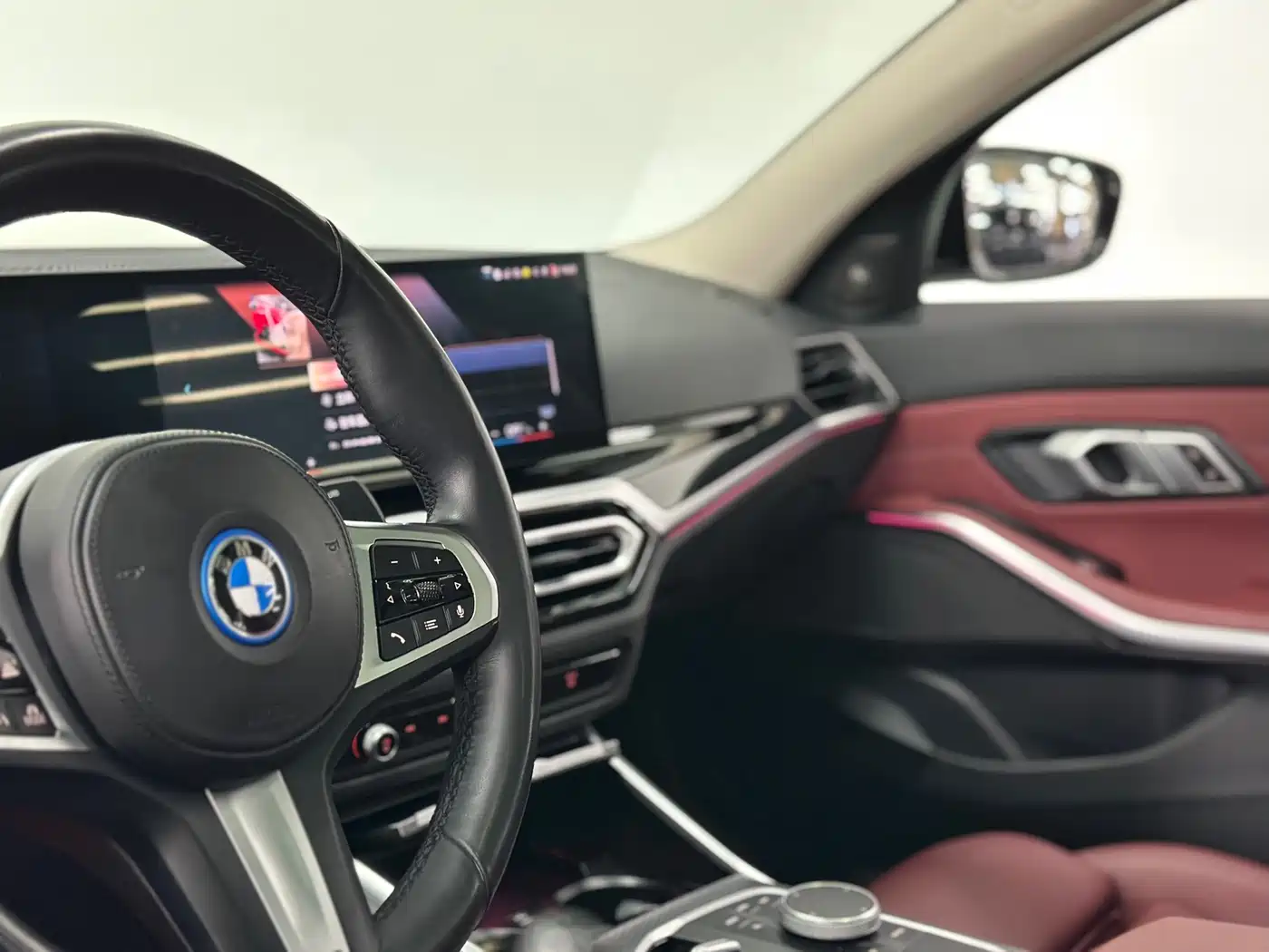 BMW i3 2023 eDrive 40 L Shadowline Package фото 9
