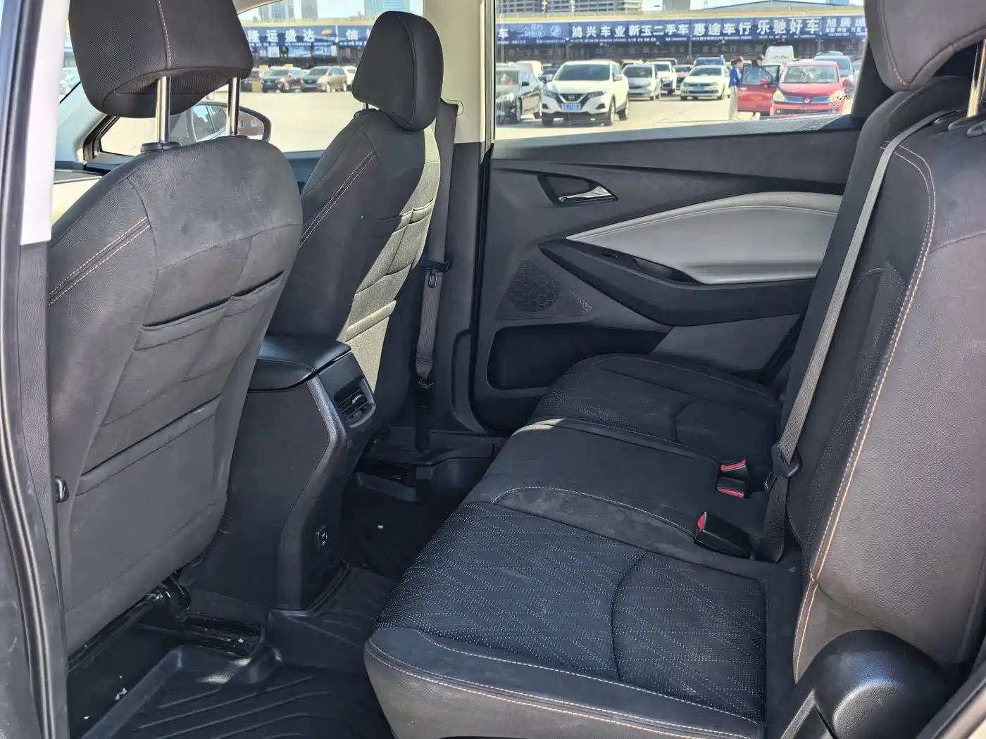 Chevrolet Volando 2023 2020 Mild Hybrid Redline 530T Automatic Premium Edition (5+2 seater)