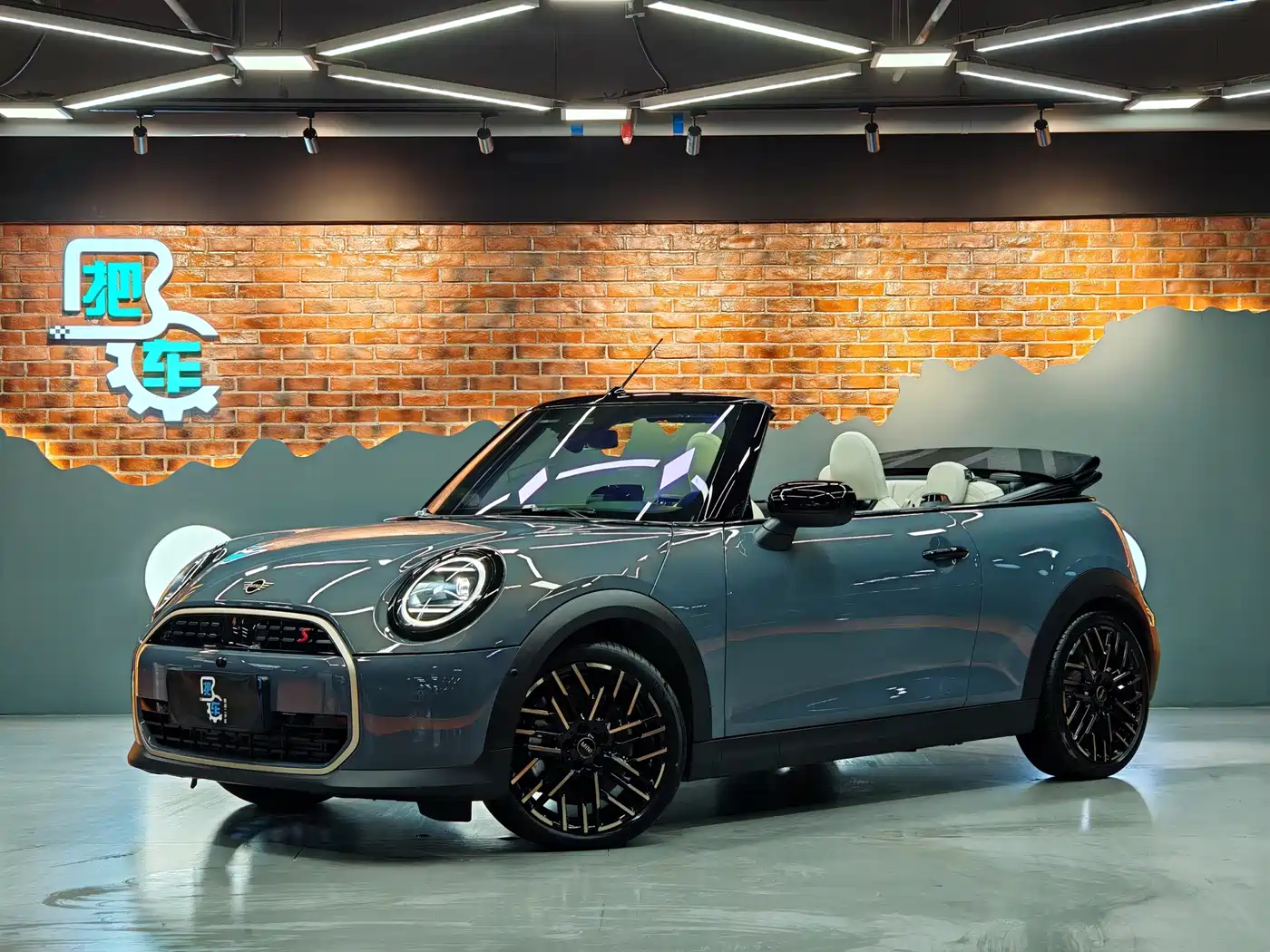 MINI 2025 Model 2.0T COOPER S CABRIO Daytime Stardust Limited Color