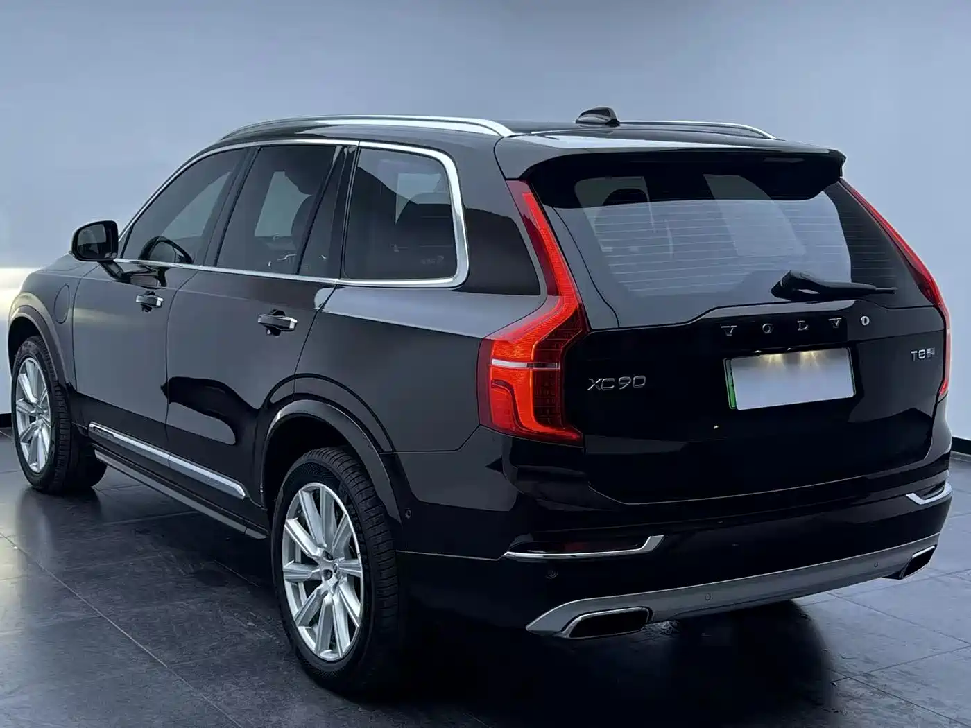 Volvo XC90 Plug-in Hybrid 2018 2018 E-Drive Hybrid T8 Excellence 7-seater