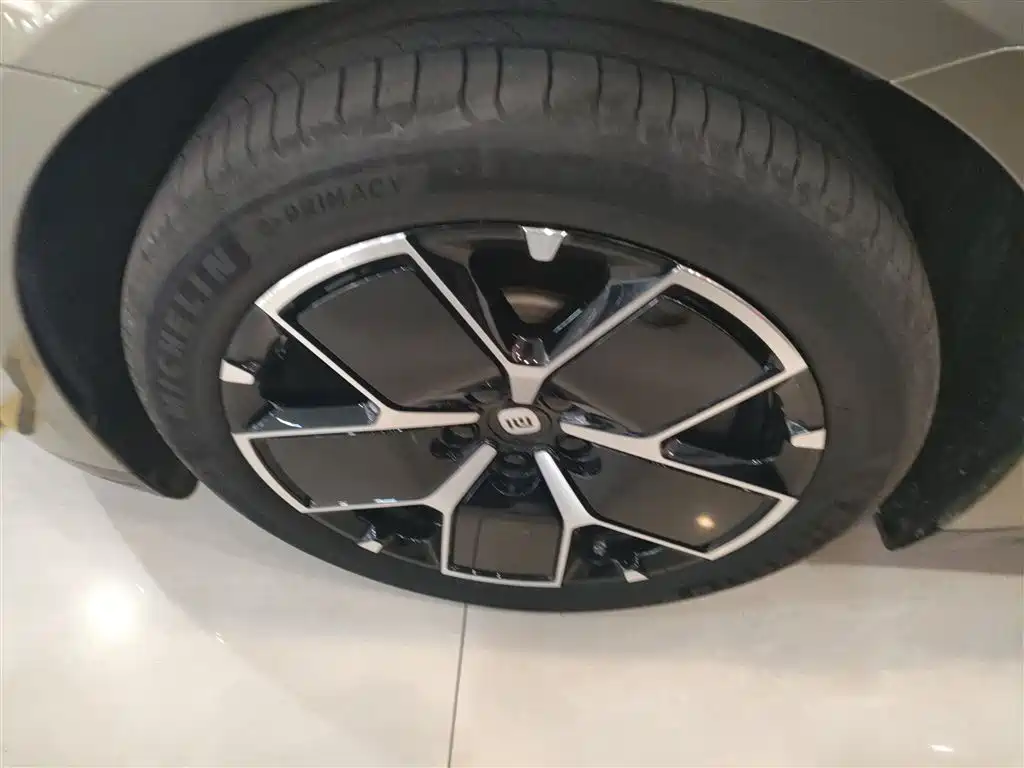 Xiaomi Auto Xiaomi SU7 2024 RWD Long Range Intelligent Driving Edition фото 25