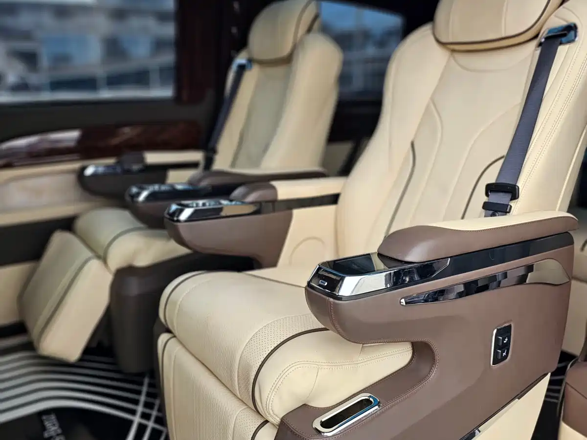 Mercedes-Benz Vito 2021 2.0T Business Edition 7-seater фото 9