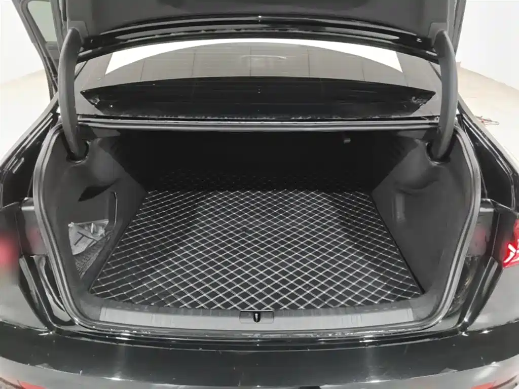 Audi A6L 2024 45 TFSI Premium Dynamic фото 15
