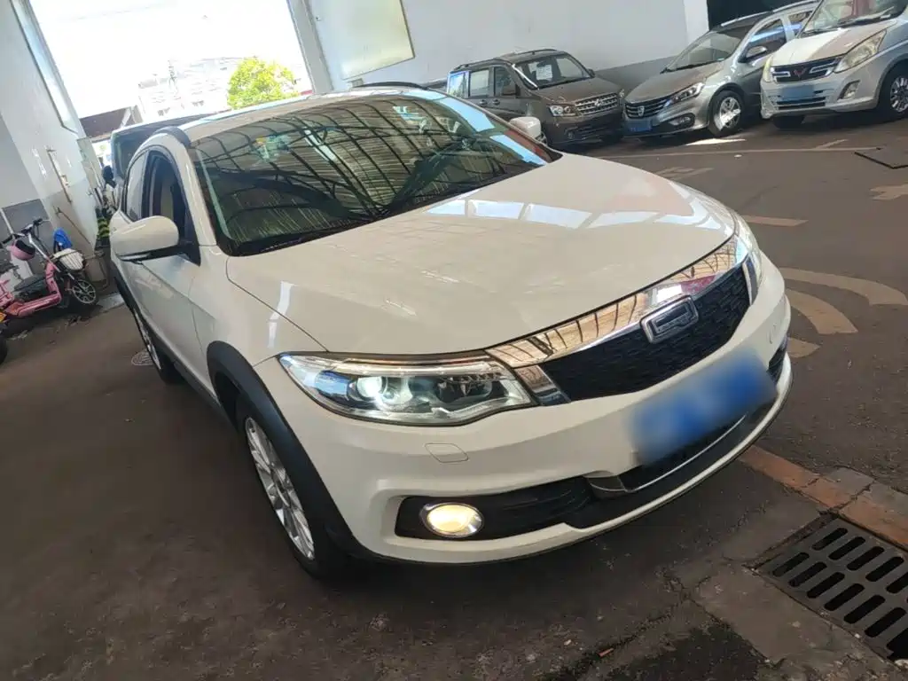 Qoros 3 2016 2016 Urban SUV 1.6T Automatic Zhizhen