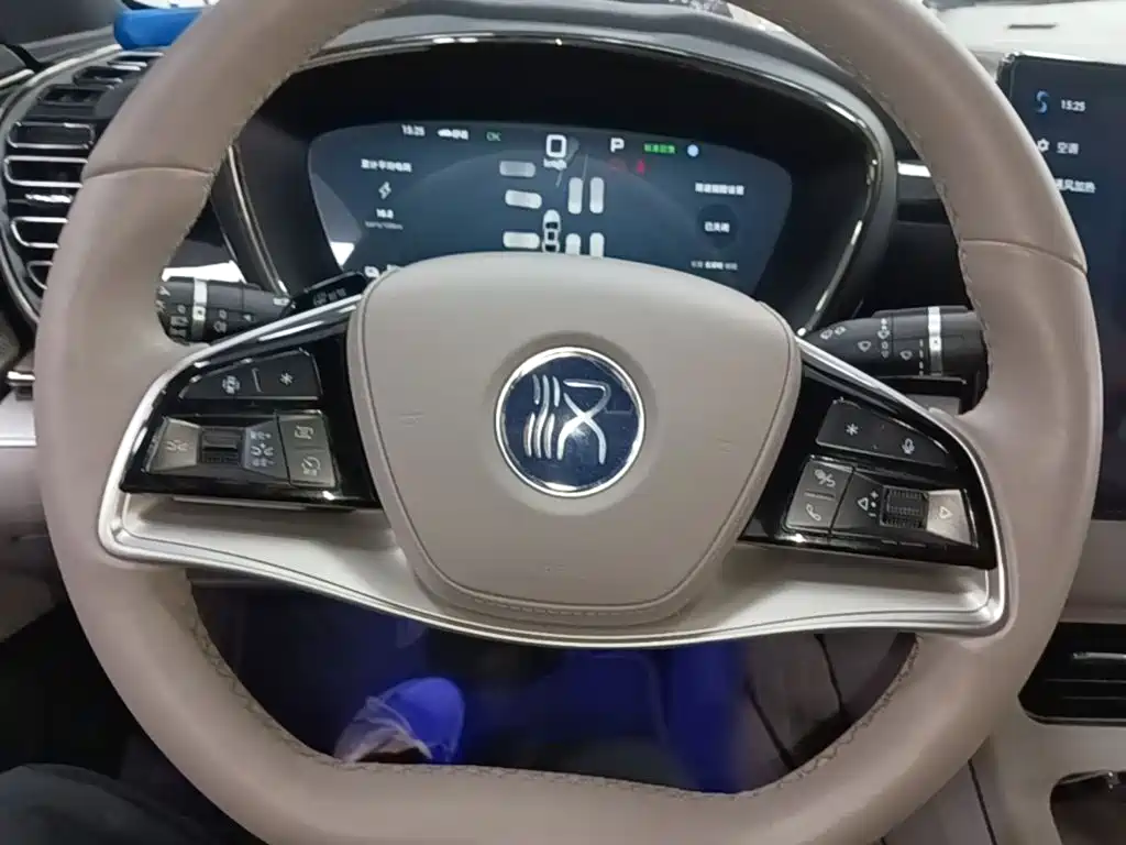BYD Han 2025 2025 Model EV Smart Drive Edition 605KM Premium