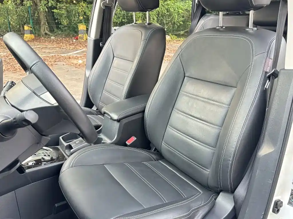 Renault Koleos (Import) 2014 2014 2.5L 2WD Comfort Edition