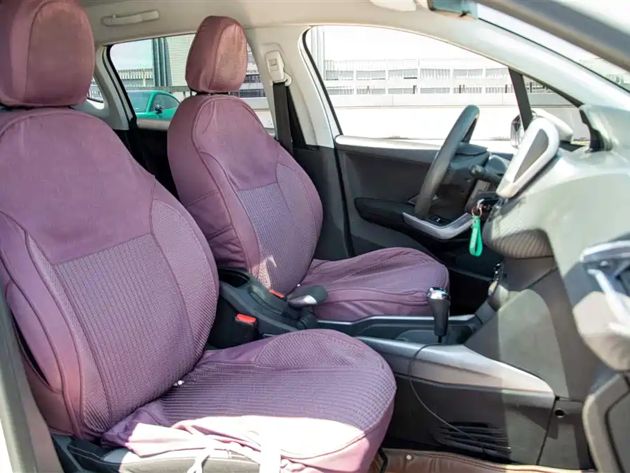 Peugeot 2008 2014 1.6L Automatic Trend Edition фото 15
