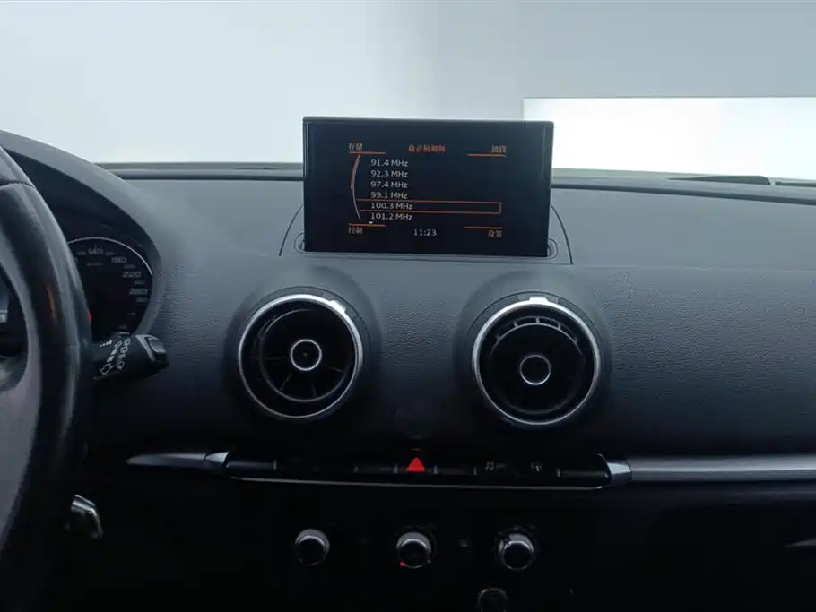 Audi A3 2016 Sportback 35 TFSI Progressive фото 13