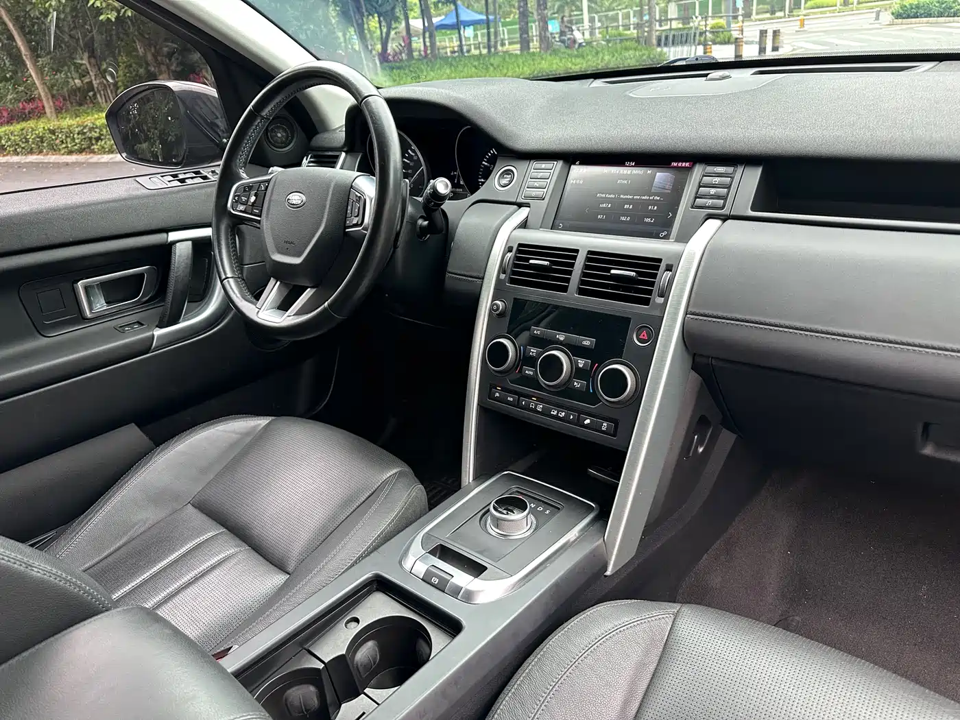 Land Rover Discovery Sport 2016 2.0T SE фото 17