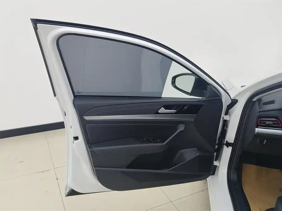 Volkswagen Lavida 2023 Model 300TSI DSG Starlight Leading Edition фото 7