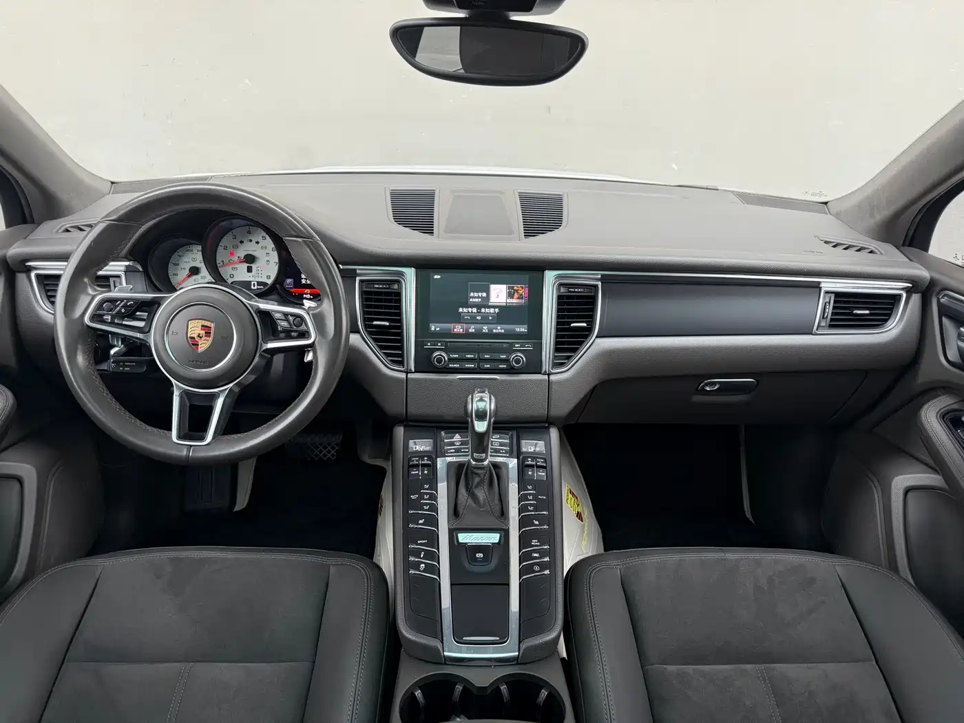 Porsche Macan 2017 Macan 2.0T фото 6