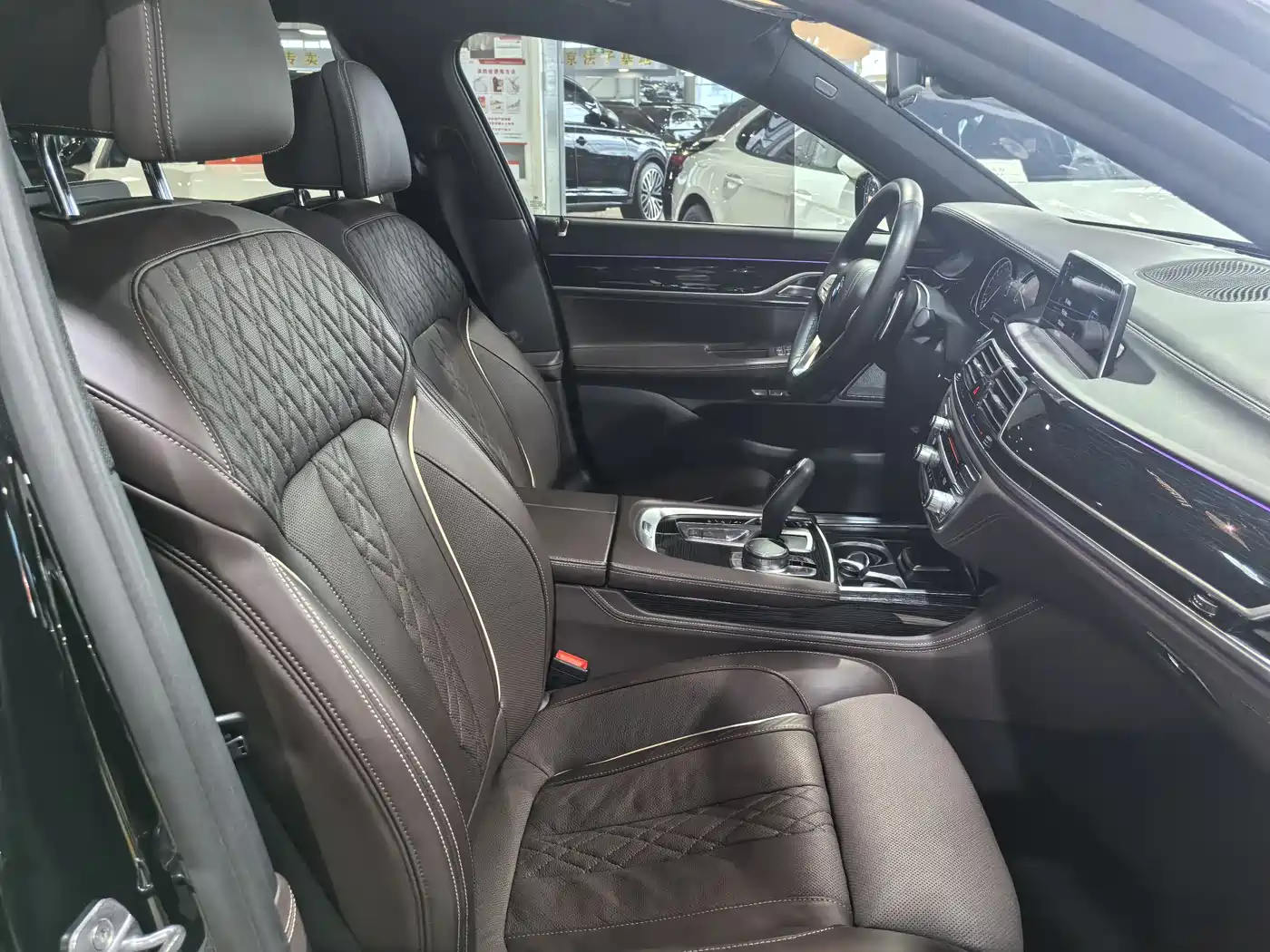 BMW 7 Series 2018 740Li Leading Type M Sport Package фото 17