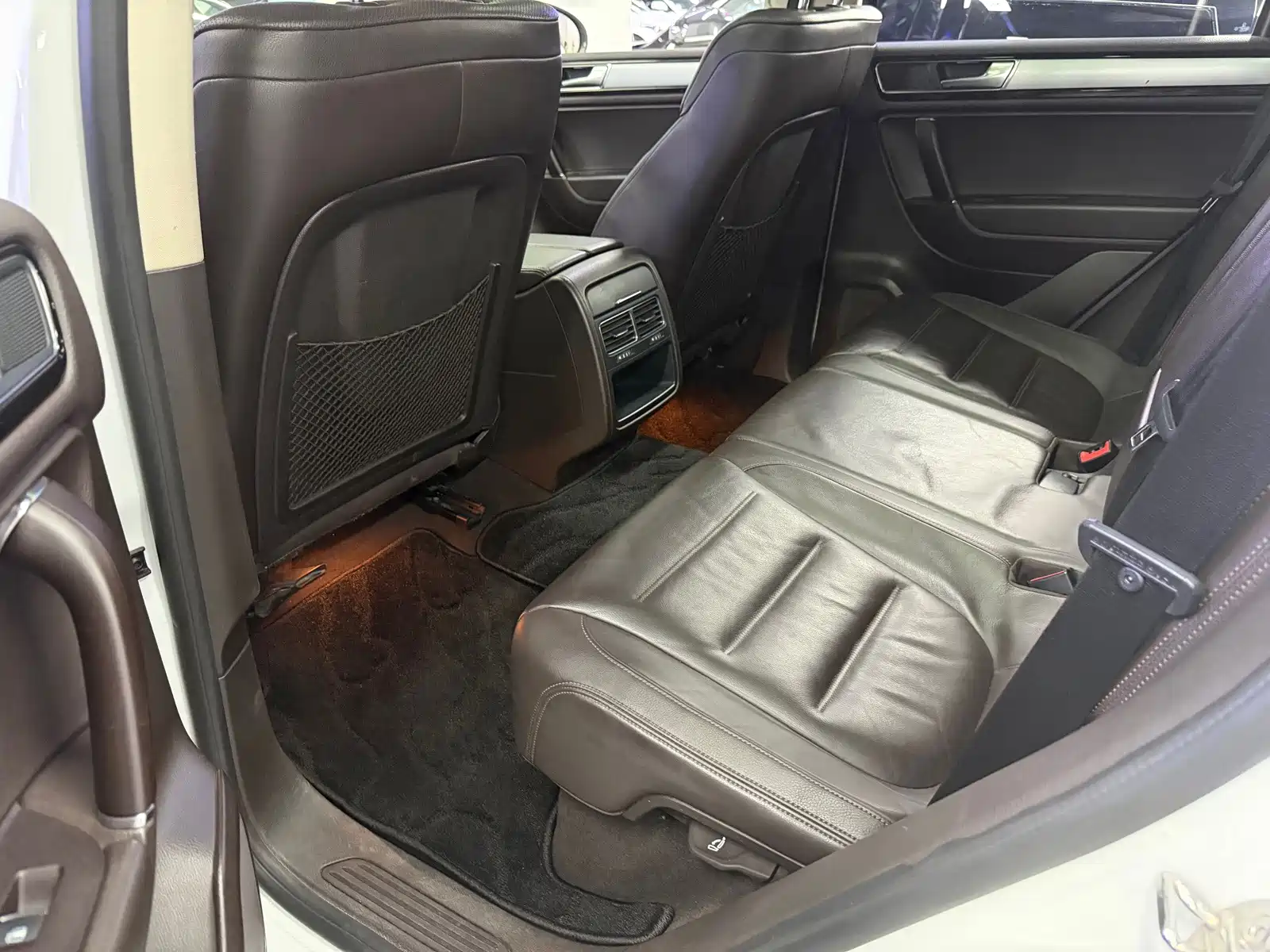 Фото 9 - Volkswagen Touareg