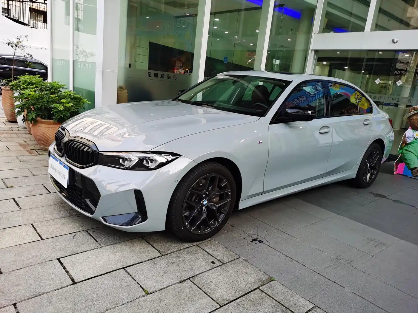 BMW 3 Series 2025 330Li M Sport Night Edition