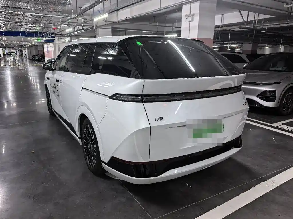 XIAOPENG X9