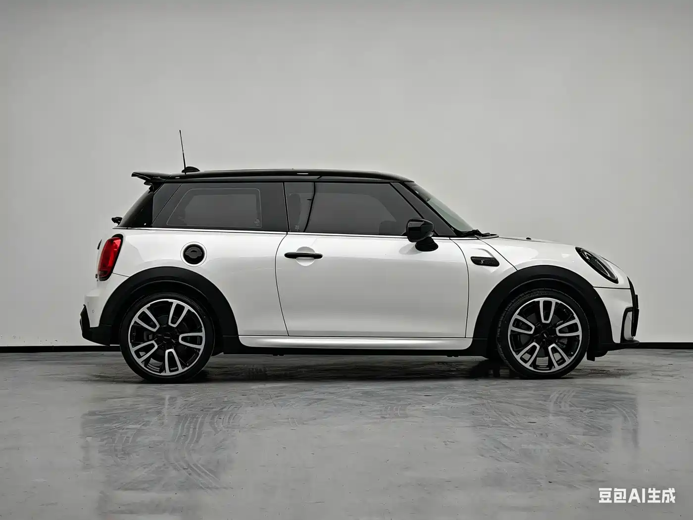 MINI 2023 Facelift 2.0T COOPER S Racer фото 4