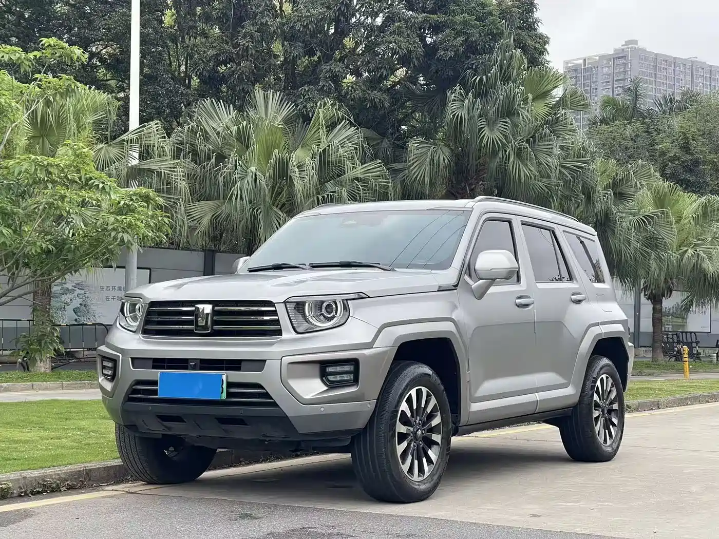 TANK TANK 700 NEW ENERGY