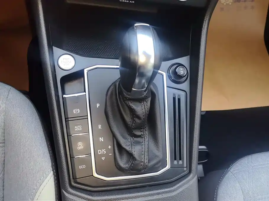 Volkswagen Lavida 2023 300TSI DSG Comfort Edition фото 16