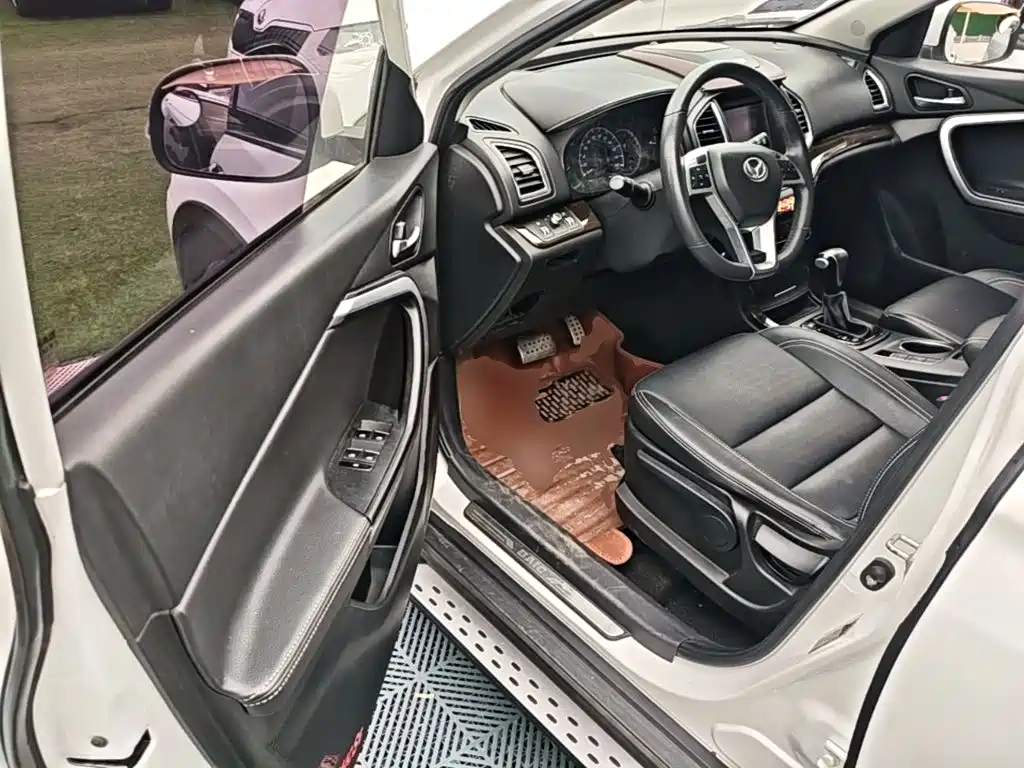 Photo 16 - BAIC Huansu S6