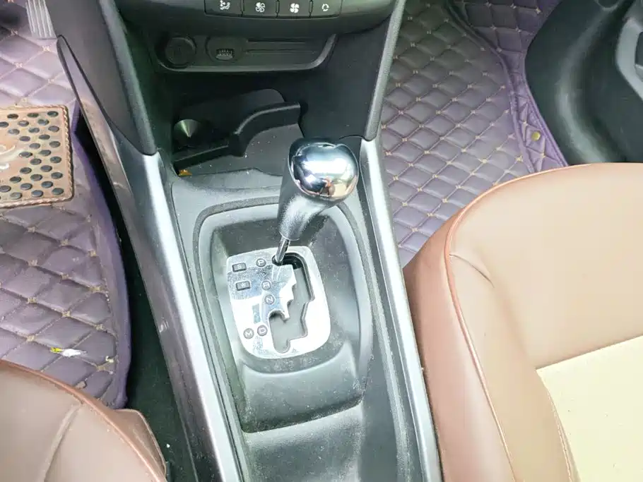 Peugeot 2008 2016 2014 1.6L Automatic Fashion Edition
