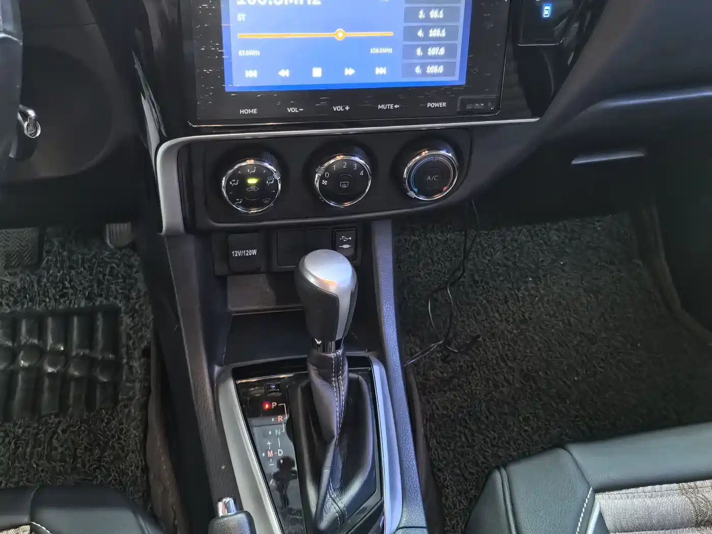 Toyota Levin 2017 Facelift 185T CVT Elite (China V) фото 10