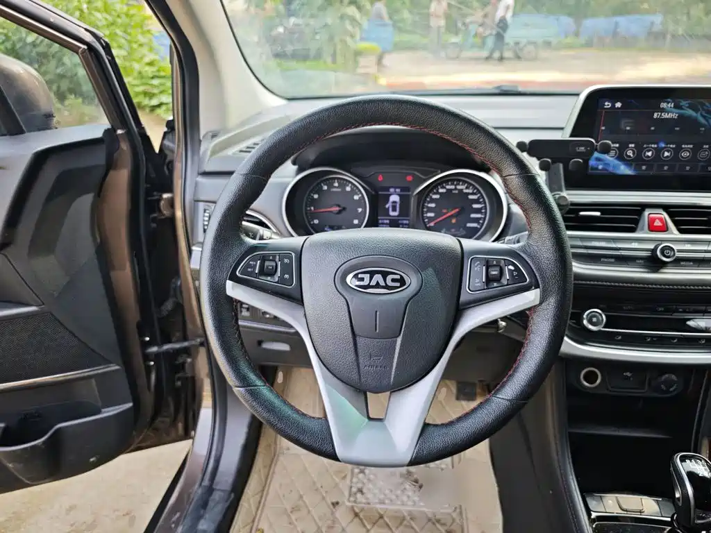 JAC Motors Refine S3 2016 2017 1.6L Manual Luxury Smart