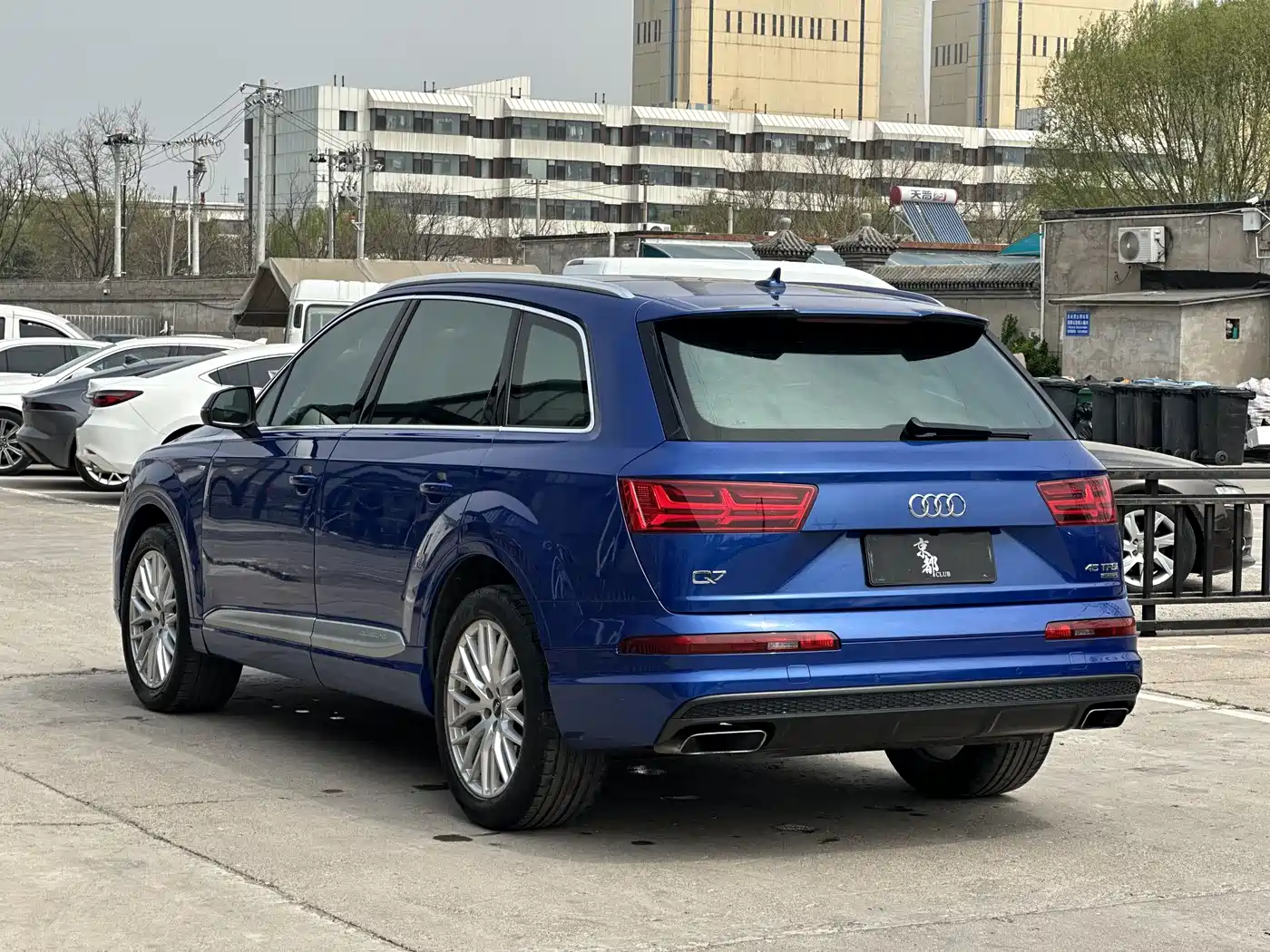AUDI Q7