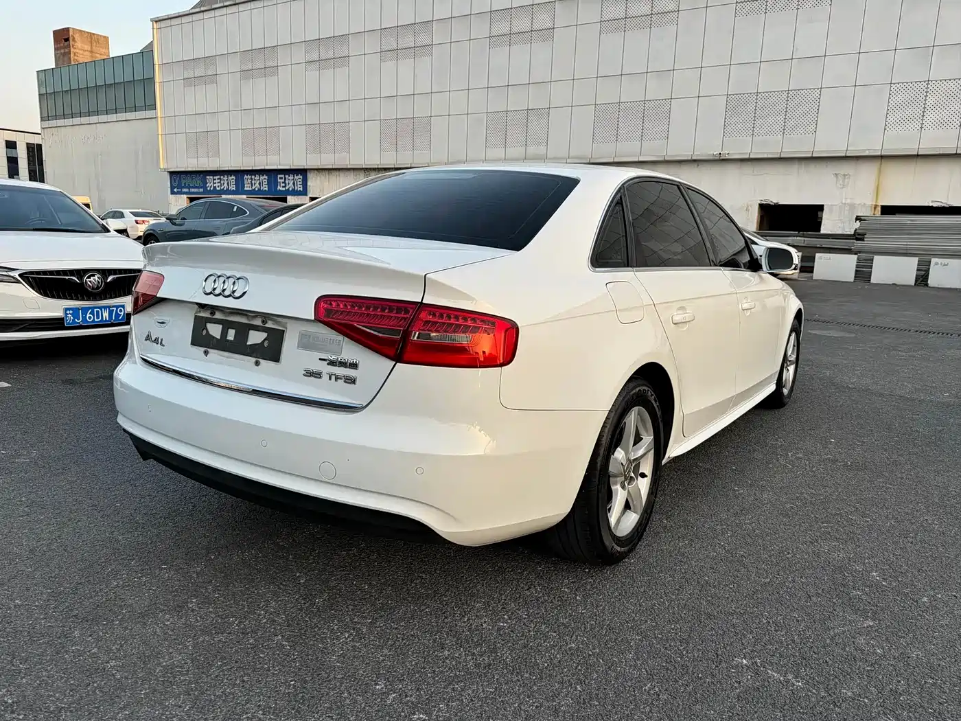 Audi A4L 2013 35 TFSI Automatic Comfort фото 9