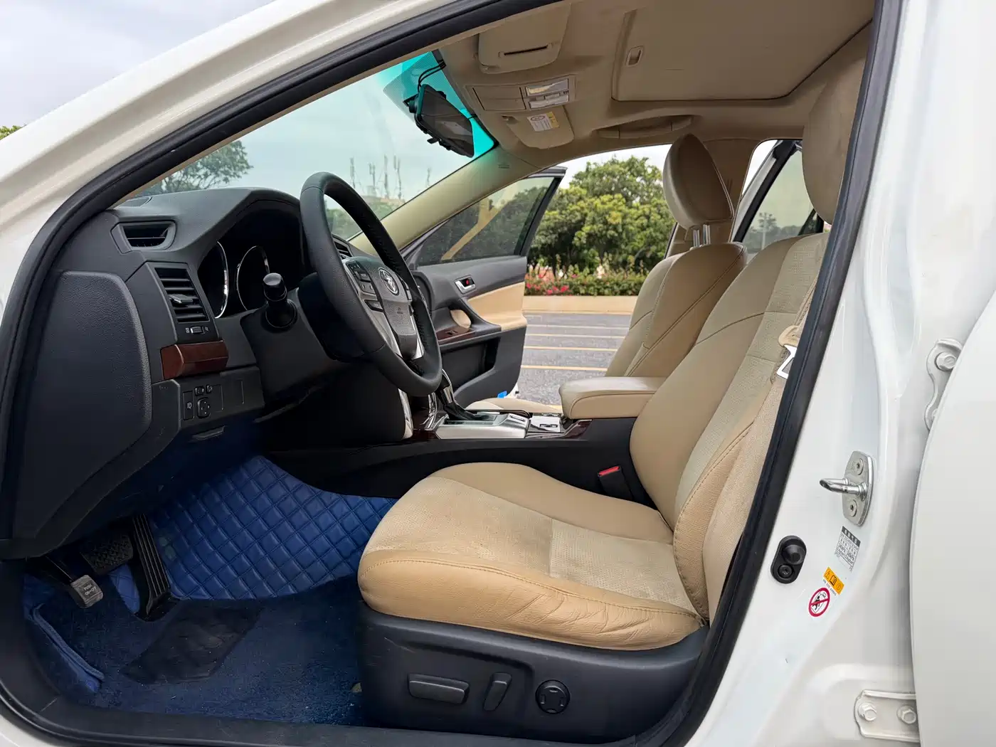 Toyota Reiz 2013 2.5V Premium Edition фото 8
