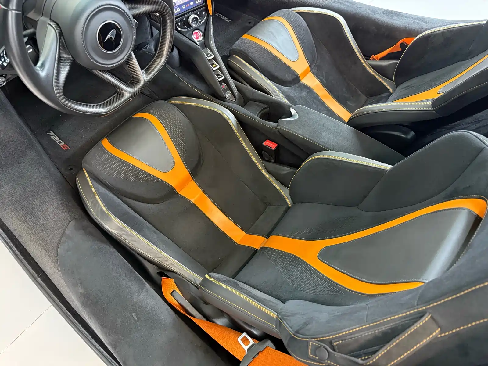 Photo 7 - McLaren 720S
