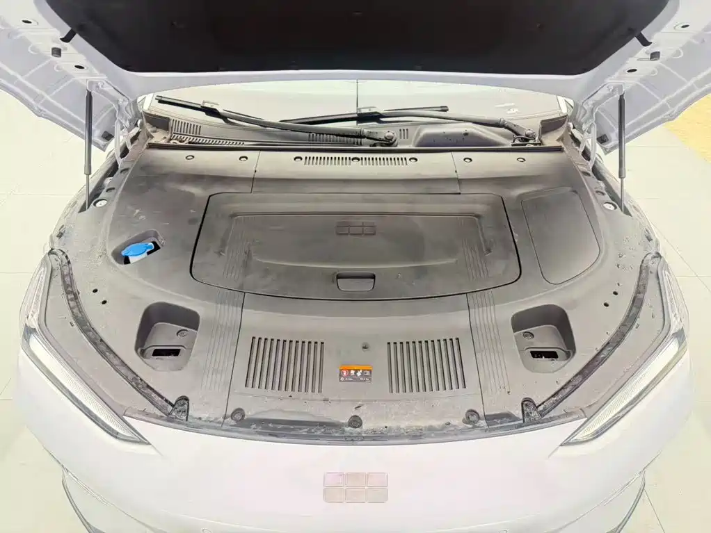 Geely Galaxy Galaxy E8 2025 2025 700km Long Voyage Smart Drive Edition