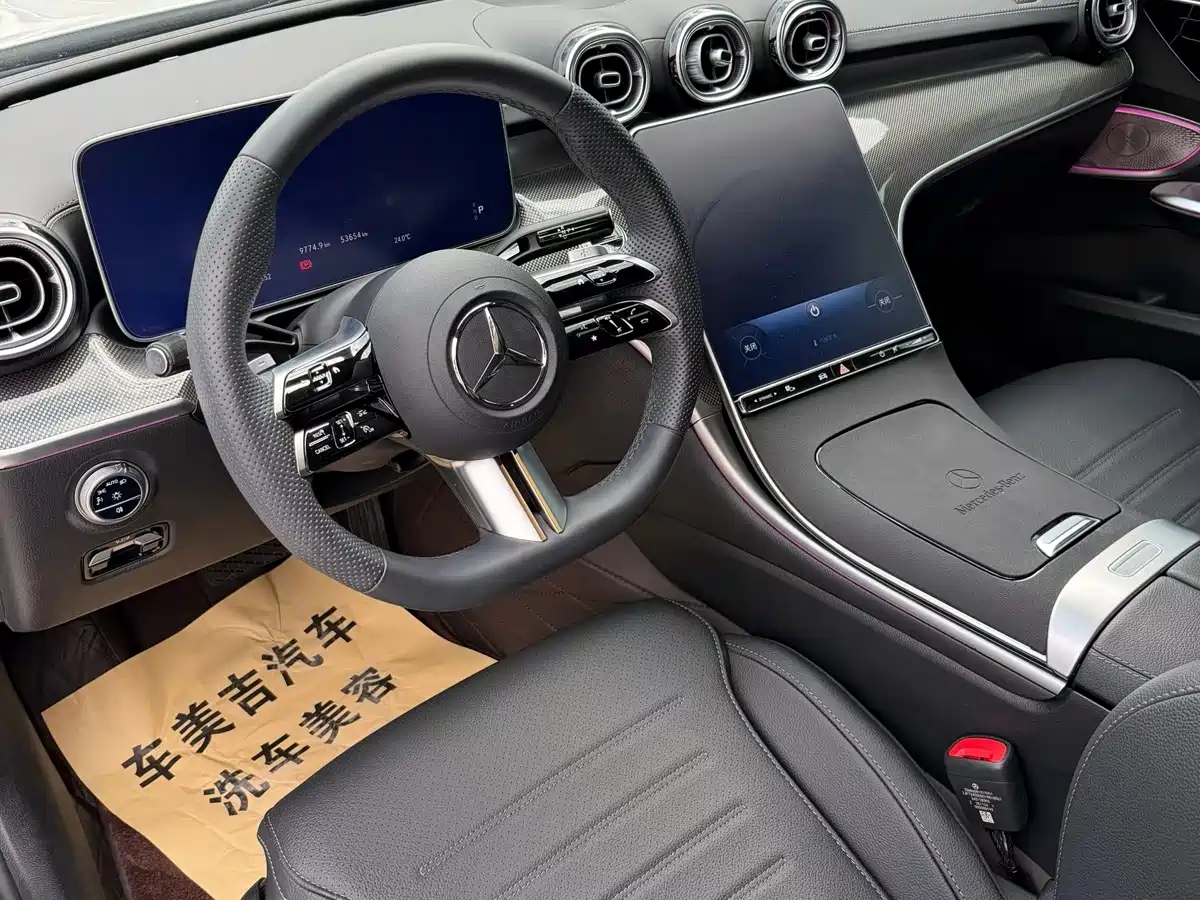 Фото 4 - Mercedes-Benz C-Class