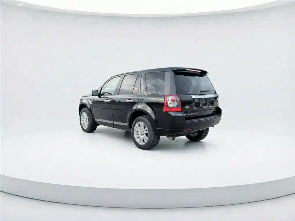Land Rover Freelander 2 2010 3.2 i6 Automatic HSE Petrol фото 6