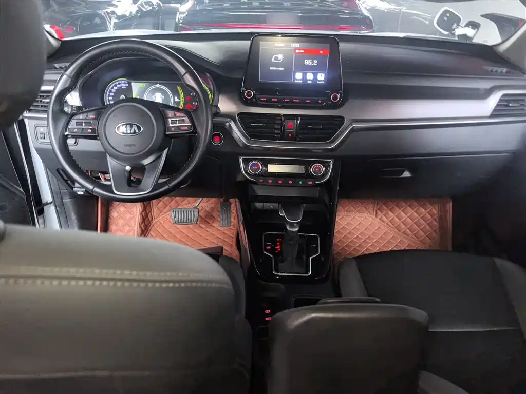 Kia Sportage 2019 2.0L Automatic Smart Luxury Edition фото 6