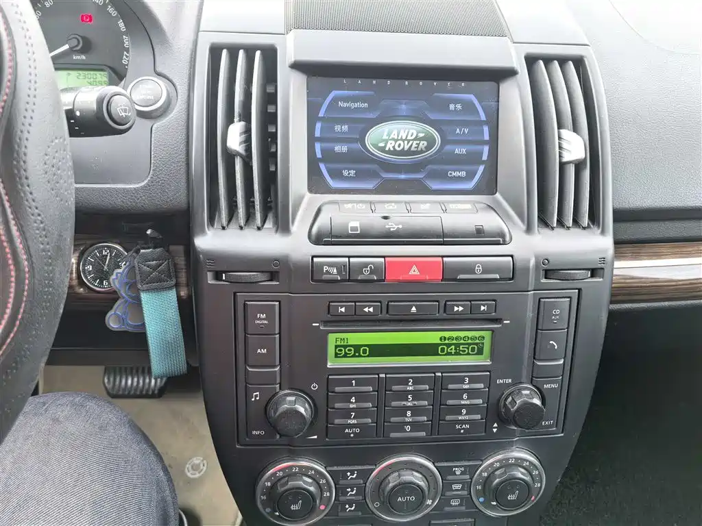Land Rover Freelander 2 2010 3.2 i6 Automatic HSE Petrol фото 17