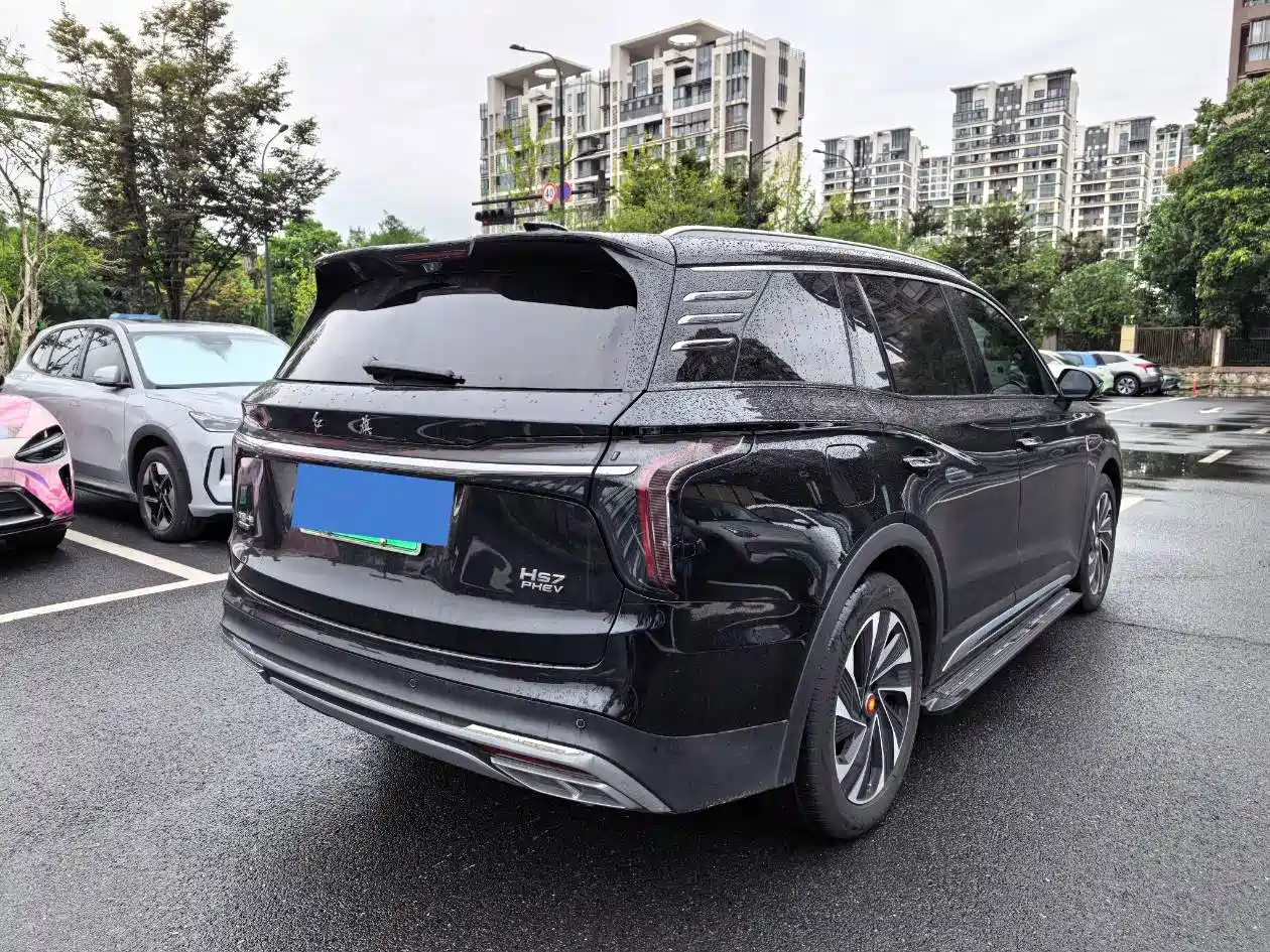 Hongqi HS7 PHEV 2025 2025 Revised Model 2.0T PHEV 4WD Flag Ultimate Edition 6-Seater