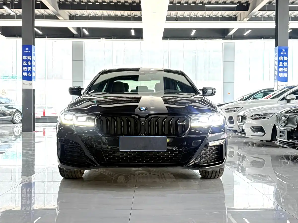 BMW 5 Series 2022 Model Second Facelift 525Li M Sport Package фото 5